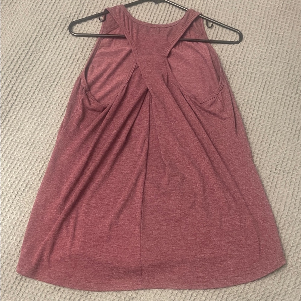 Women’s Sleeveless Scoop Neck Tank Top - Burgundy - Picture 3 of 3